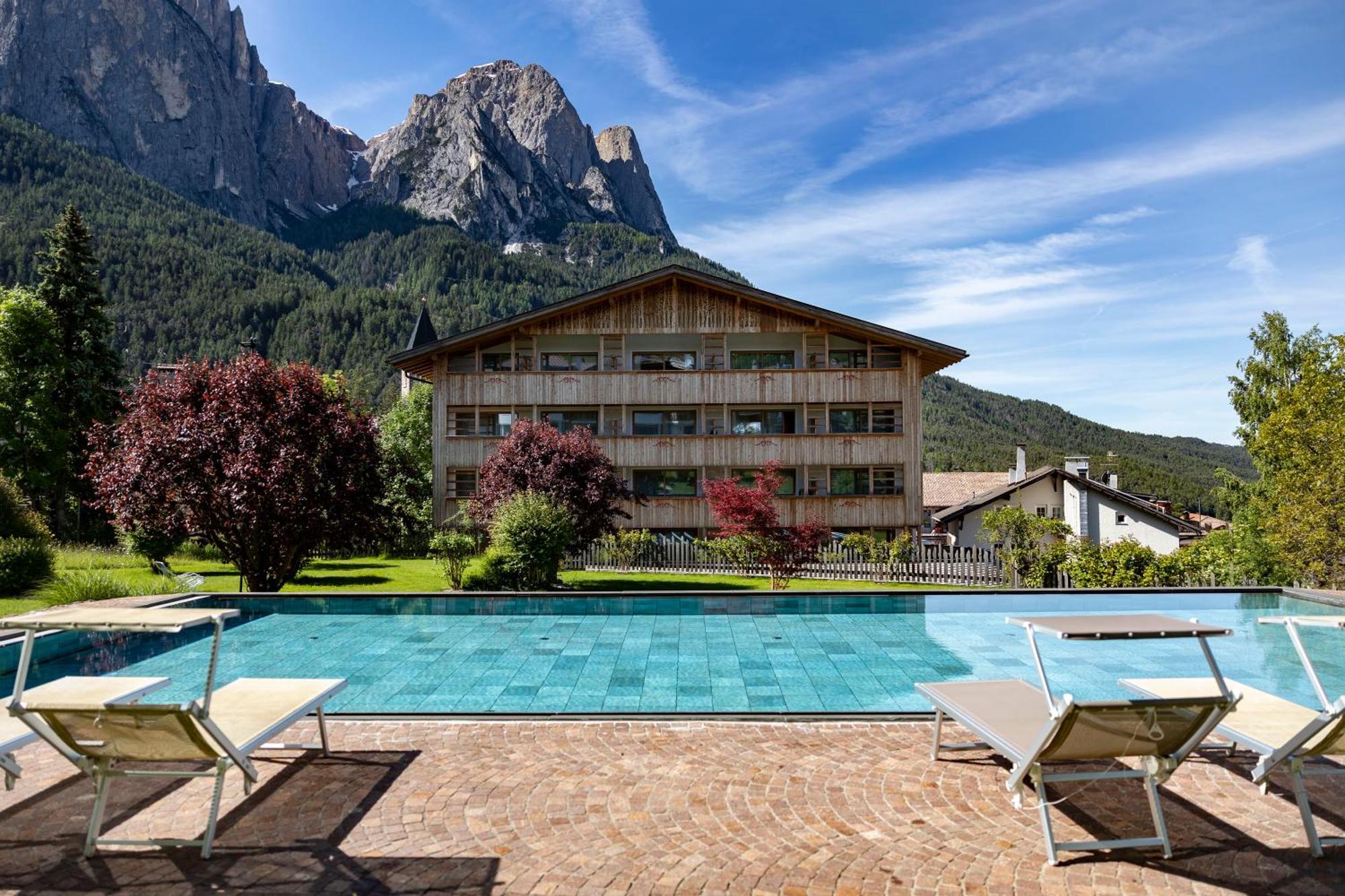 Artnatur Dolomites Hotel&Spa Seis am Schlern Exterior foto