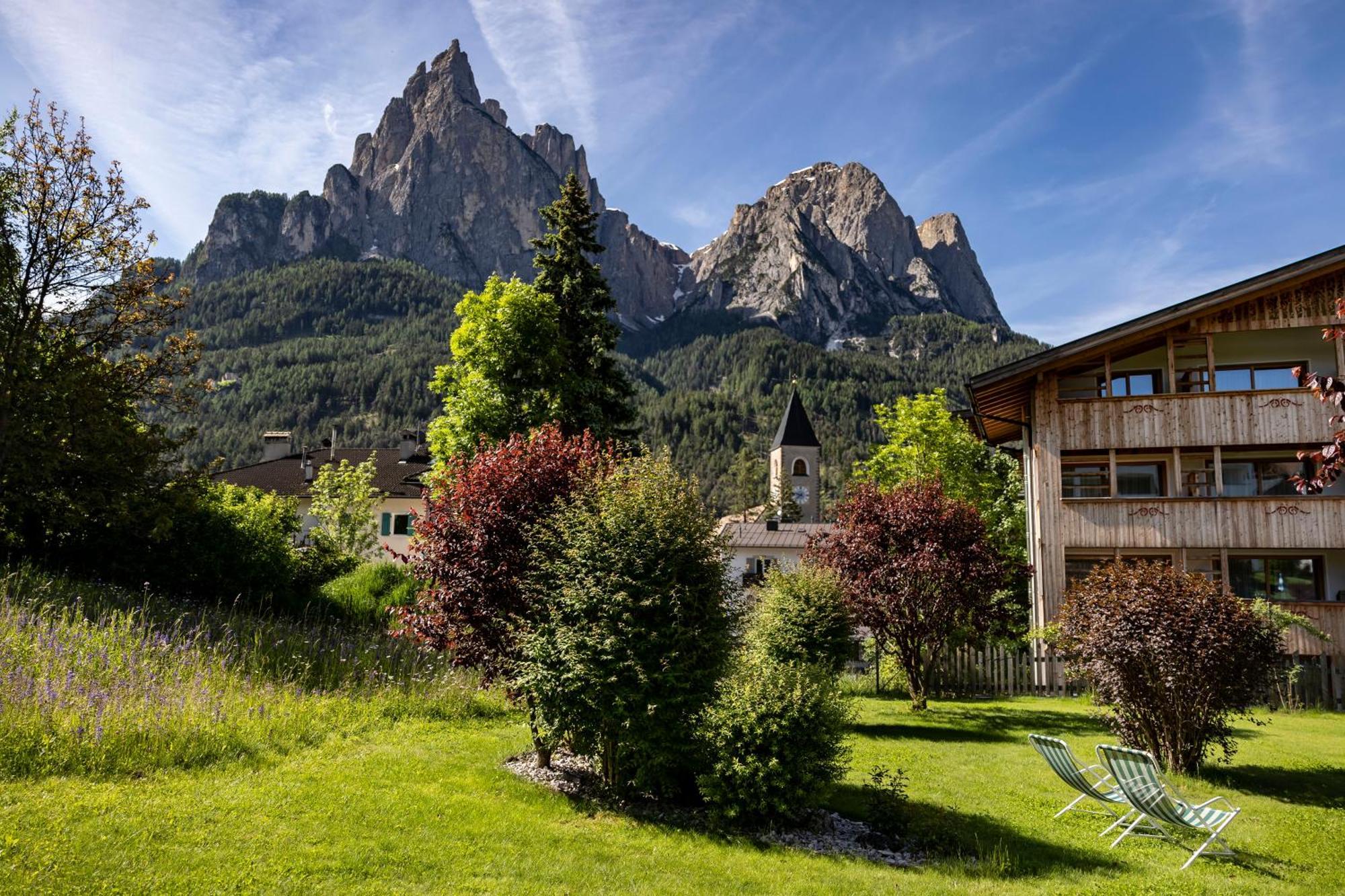 Artnatur Dolomites Hotel&Spa Seis am Schlern Exterior foto