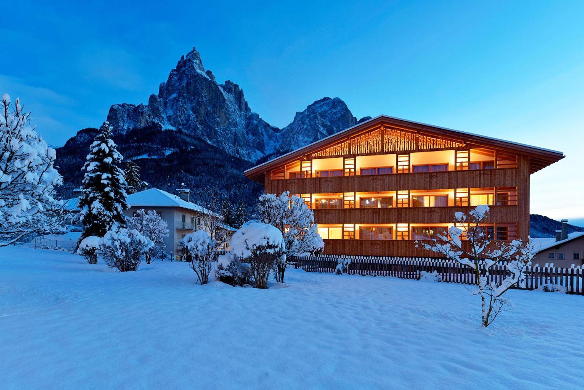 Artnatur Dolomites Hotel&Spa Seis am Schlern Exterior foto